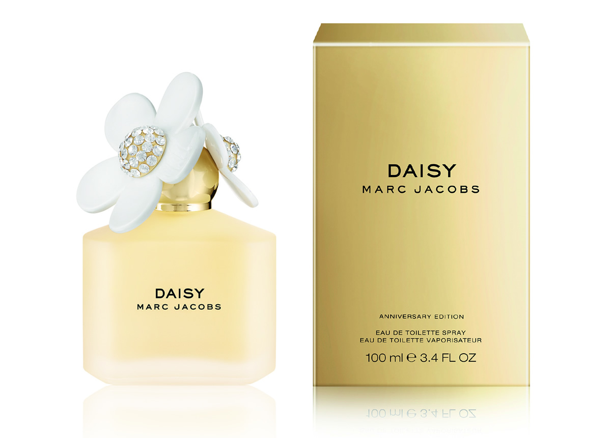 Marc jacobs daisy. Marc Jacobs Daisy 100ml. Аромат Marc Jacobs Daisy. Daisy Anniversary Edition Marc Jacobs. Marc Jacobs Daisy EDP 50ml.