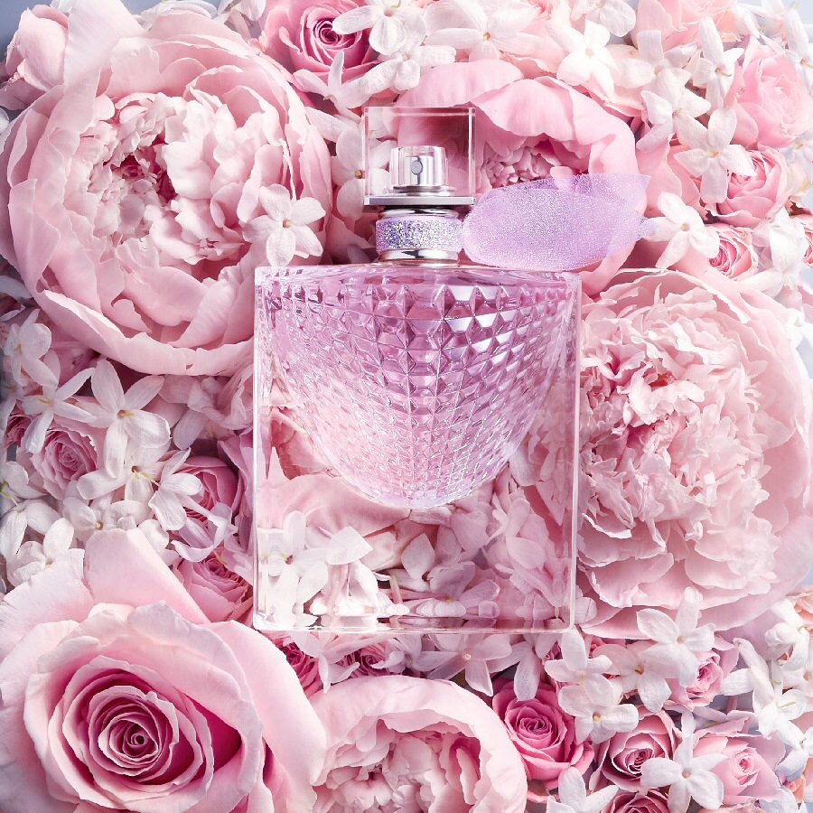 La Vie Est Belle Flowers of Happiness perfume a new fragrance
