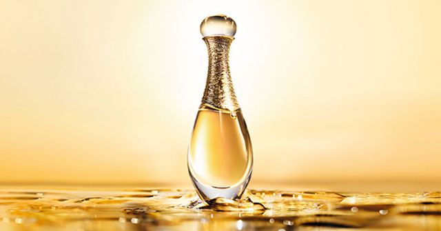 J'Adore L'Or (2017) Dior 香水- 一款2017年女用香水