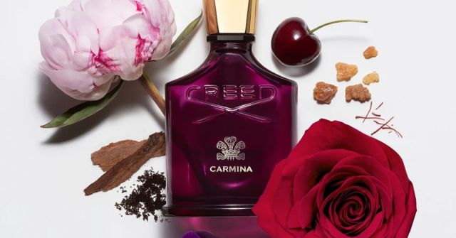 Creed Carmina: Růže zalité třešňovým likérem a benzínem