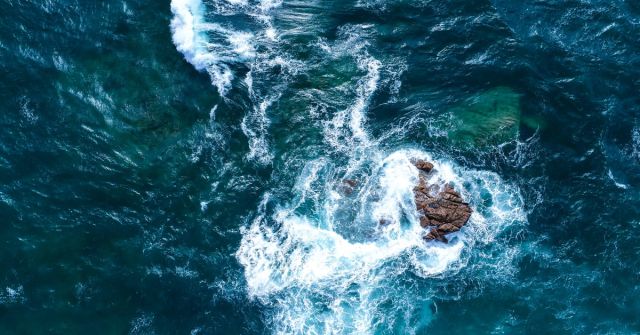 "Welcome To My Island": Odyssea za podivnými a úžasnými vodními vůněmi