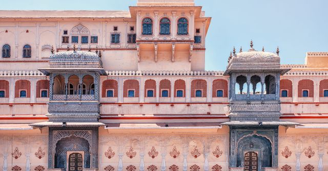 Devi od Ricarda Ramose: Tajemná šperkovnice z Jaipuru