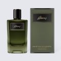 Brioni Eau De Parfum Essentiel: Rajčatový list ukrytý v jemné dětské fougère vůni