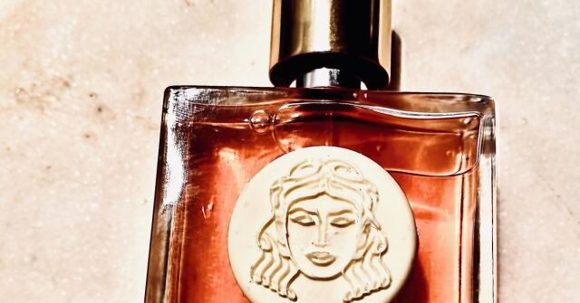 Dionýská orgie vykreslená jako skutečná? Teplé ovocné opojení