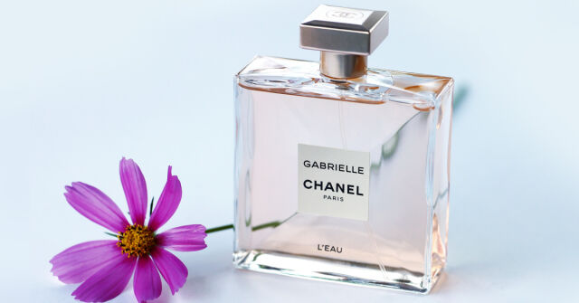 Recenze Chanel Gabrielle L'Eau 