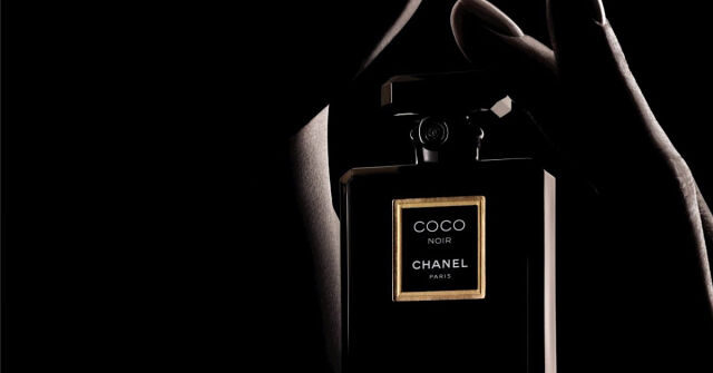 Vždy na mé poličce: Osobní výročí s Coco Noir Chanel