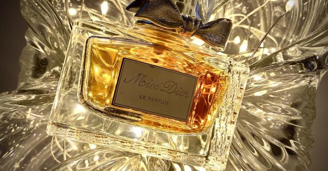 Miss Dior Le Parfum (2012): Jeden z mnoha ztracených záznamů v mytologii Miss Dior