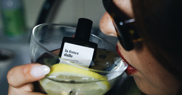 Versatile Paris La Foncedalle