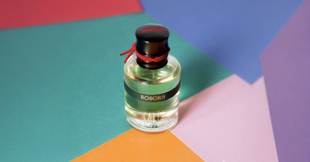 Roboris od Cale Fragranze D'Autore: Zatuchlý pánský salonek zaplavený dešťovou vodou