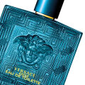 Versace Eros: Jak daleko můžete odložit fougère?
