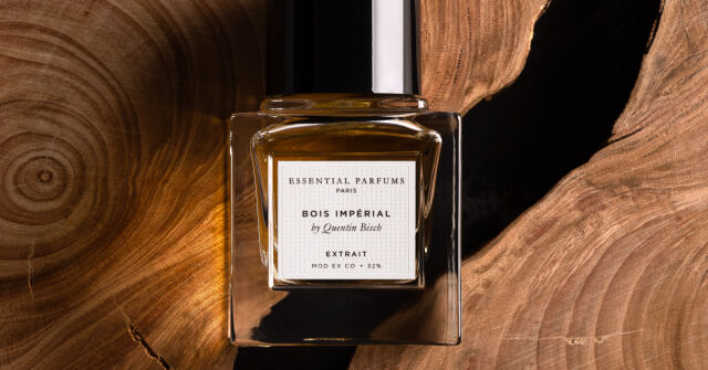 Essential Parfums představuje Bois Impérial v noční verzi "Extrait"