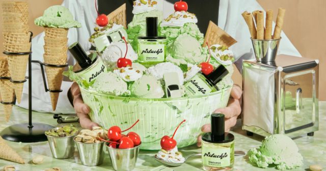 DS & Durga Pistachio: Může tmavě zelená také vonět krémově?