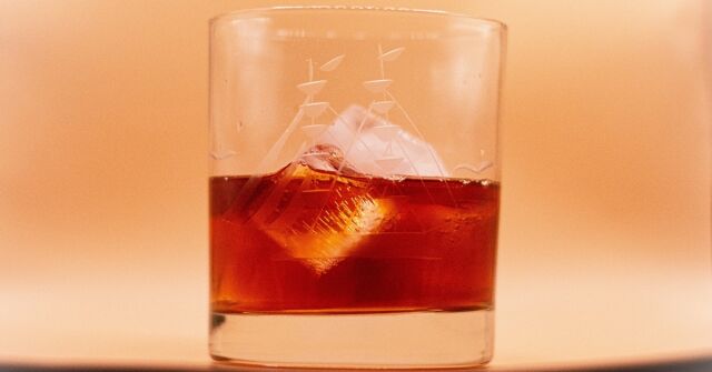 Kilianovo 'Old Fashioned' není koktejlový parfém. Ale i tak je vynikající