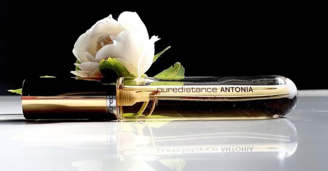 Puredistance Antonia: Drsná zelená s ovocnou dužinou