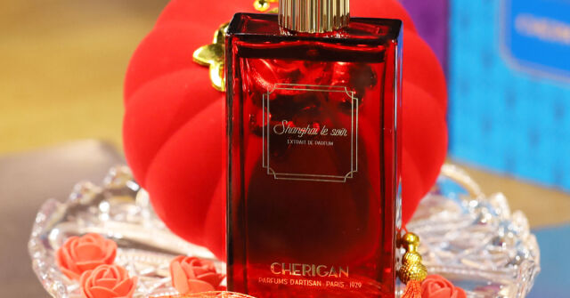 V centru pozornosti "perla Orientu" – Shanghai le Soir od Cherigan Paris