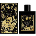 Gucci Bloom Parfum: Chraplavý pomerančový květ v tlumeném světle souku