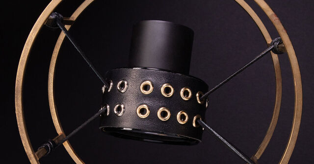 NEW NOTES Modern Liquids: Erotika Maximale