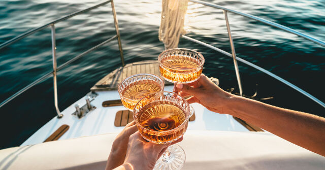 KOKTEJLY A LIKÉRY LÉTA 2025