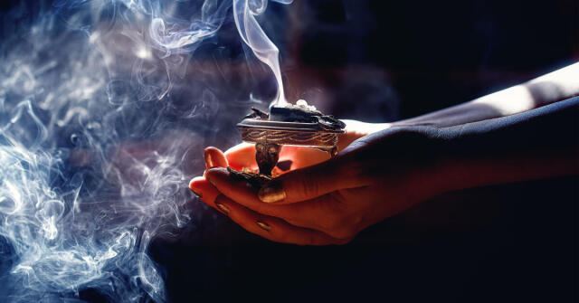 Kadidlové / kouřové vůně z mé vlastní sbírky