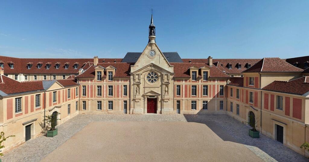 Kering prodává své parfémové a kosmetické značky společnosti L'Oréal za 4,6 miliardy USD