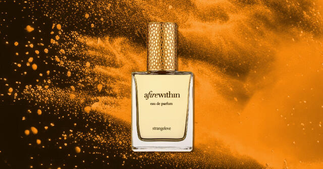 Strangelove NYC A Fire Within: Oudové brandy, rezavý kosatec, špinavý kouř