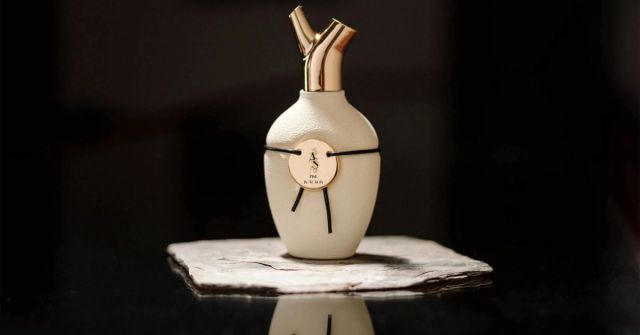 Oud in Calvados Scents of Wood perfume - a fragrance for women and