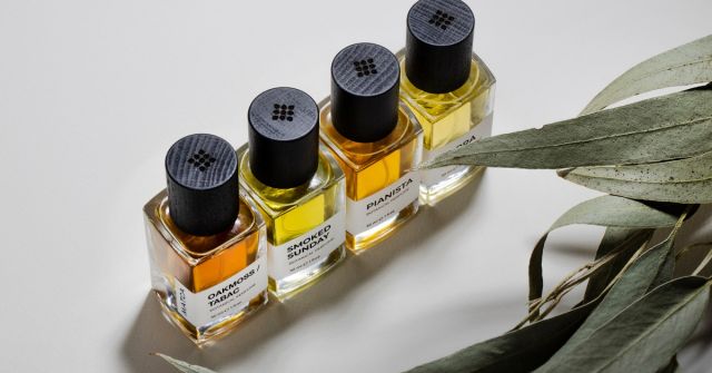 Une Rose Obvious perfume - a fragrance for women and men 2020