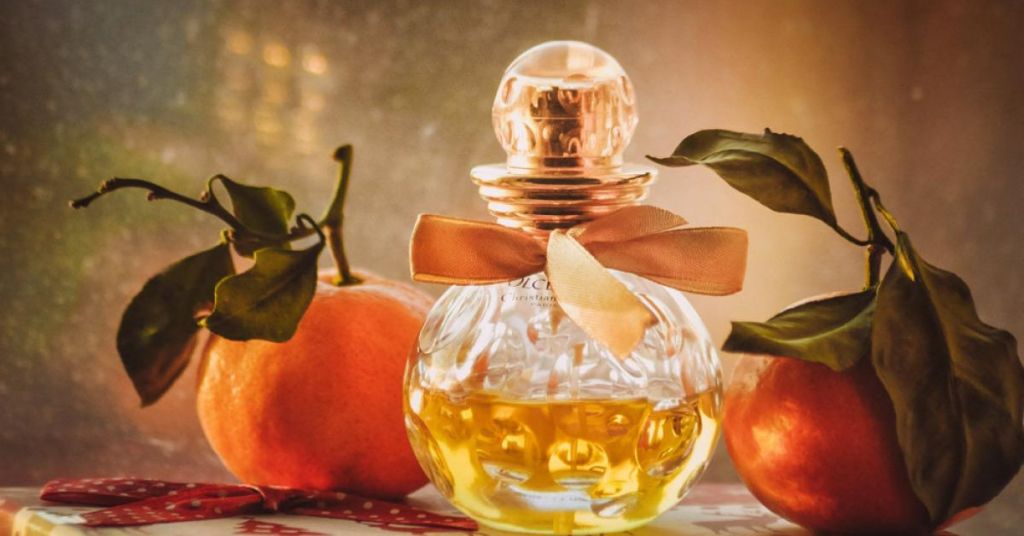 Dior's Dolce Vita: The Perfume's 30th Anniversary and Its Story of