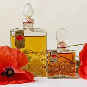 レア Novaya Zarya Krasny Mak Red Poppy Krasny Mak' (Red Poppy): Older Than It Seems ~ Vintage Fragrances