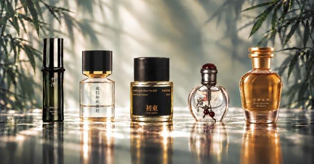 Blouse Yves Saint Laurent perfume - a fragrance for women and men 2018