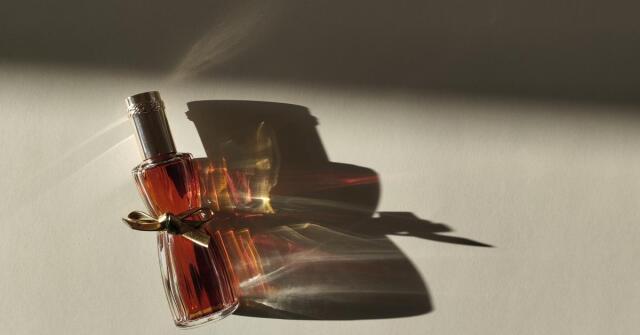 ESTEE LAUDER ユースデュウ アンバー ヌード オーデコロン 75ml Youth-Dew Amber Nude Estée Lauder fragancia - una fragancia para