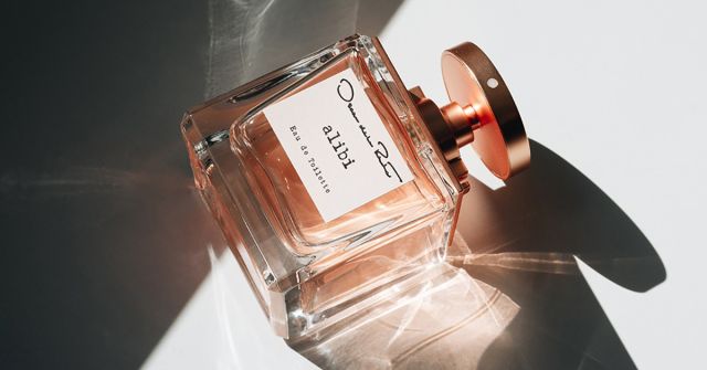 Alibi Eau de Toilette Oscar de la Renta fragancia - una fragancia