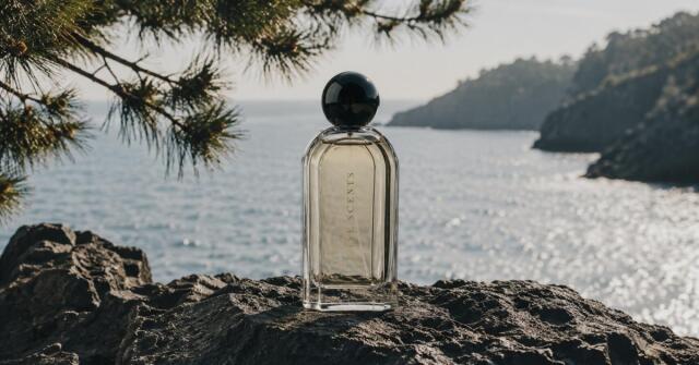 Chanel No 19 Eau de Parfum Chanel 香水 - 年の女性用 フレグランス