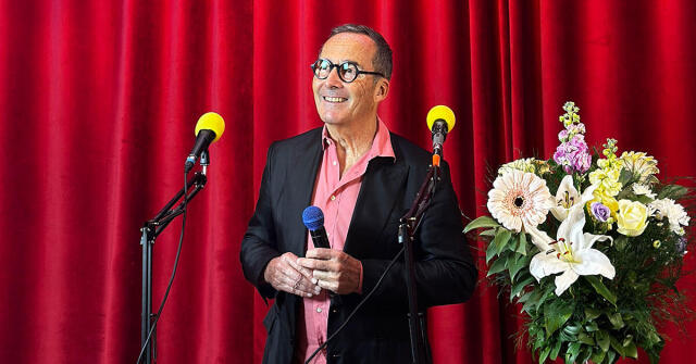 セルビアのベオグラードを訪れたÉveilleurとOlivier Cresp