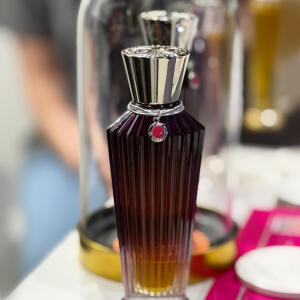 ESXENCE 2026：展示会でひときわ異彩を放った花、In-Carnation