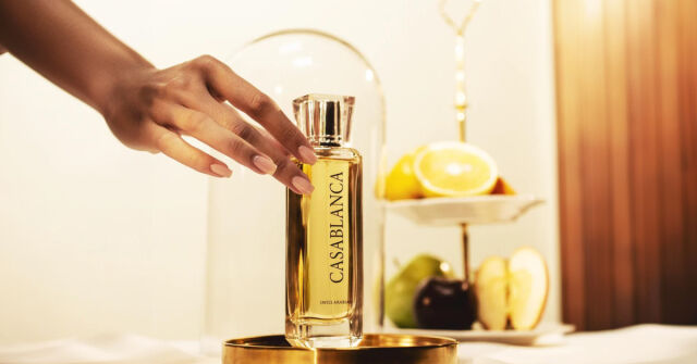 Un Bois Vanille Serge Lutens perfume - a fragrância Compartilhável
