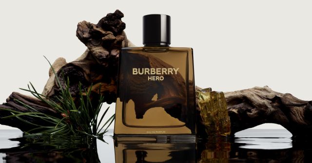 Hero Eau de Parfum Burberry colonie - un parfum de barbati 2022