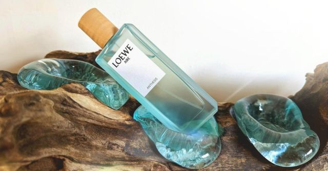 Loewe 001 Woman Loewe parfum - un parfum de dama 2016