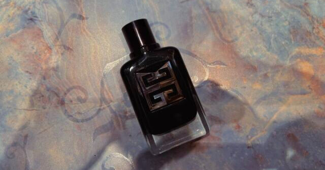 Gentleman Society Eau de Parfum Extrême Givenchy одеколон — аромат
