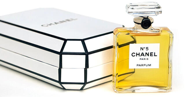 Chanel No 5 Eau de Toilette Chanel аромат - новий аромат для жінок