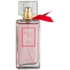 perfume Rose in Paris Rica de Marré