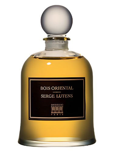 Bois Oriental Serge Lutens pro ženy a muže