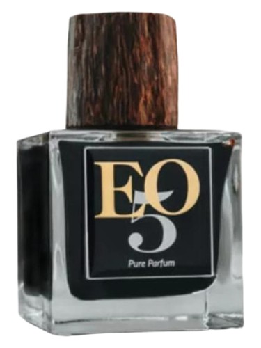 №5 by Ensar Oud