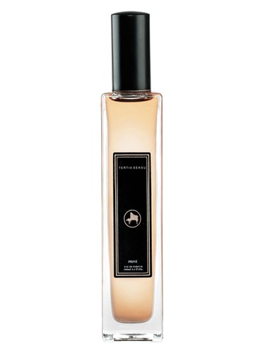 Santal Privé by Tertia Sensu