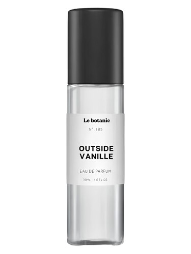 Outside Vanille by Le Botanic
