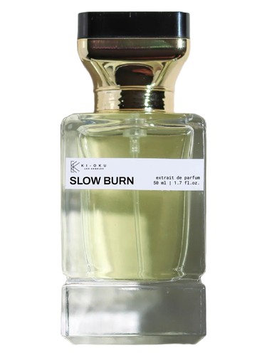 KI-OKU Slow Burn parfüm şişesi