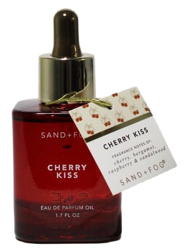 Sand + Fog Cherry Kiss parfüm şişesi