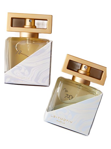 No 753 Fleur de Lune Leitmotiv perfume - a fragrance for