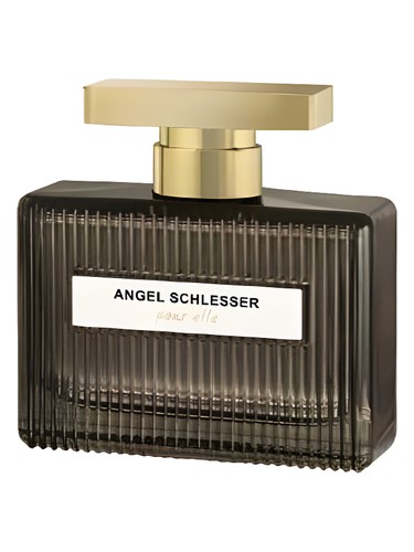 Angel schlesser pour elle sensuelle