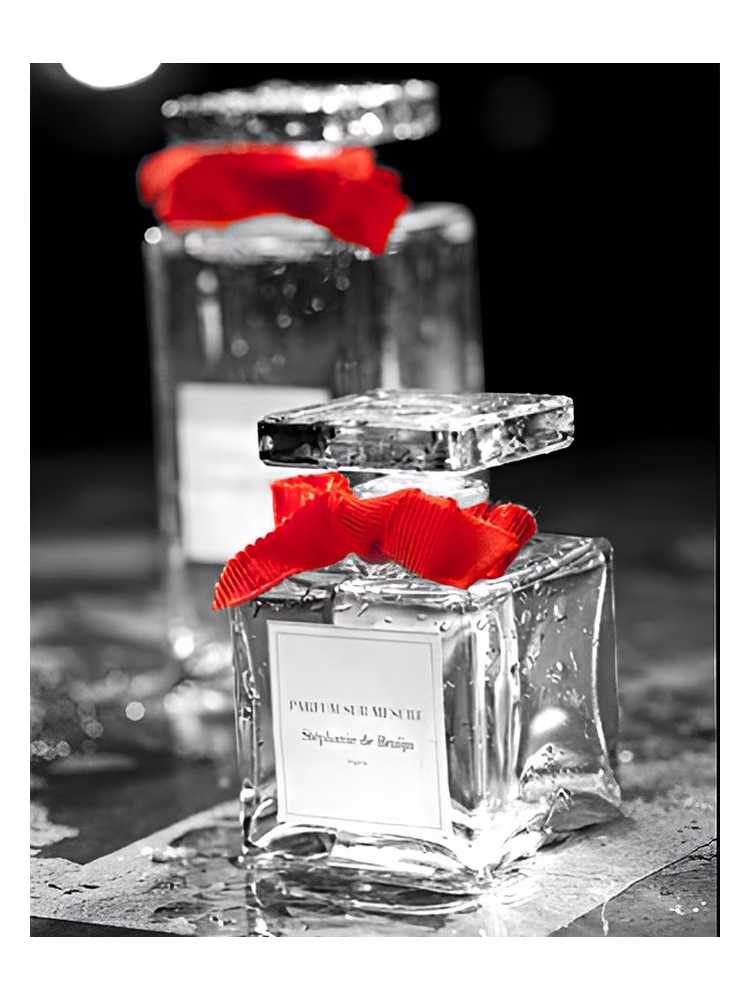 Stéphanie de Bruijn - Parfum sur Mesure Le Pret-a-Parfumer Couture Yin: Fruity Floral